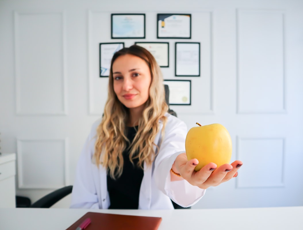 Nutricionista experta en nutrición clínica